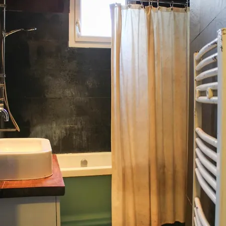 2 Near The Sacre-coeur