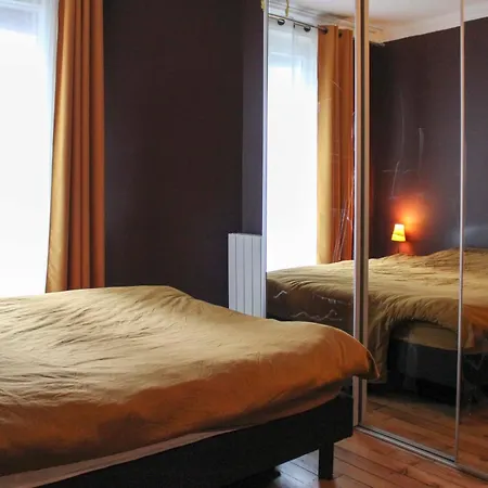 2 Near The Sacre-coeur