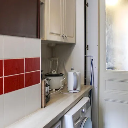 2 Near The Sacre-coeur * Paryż